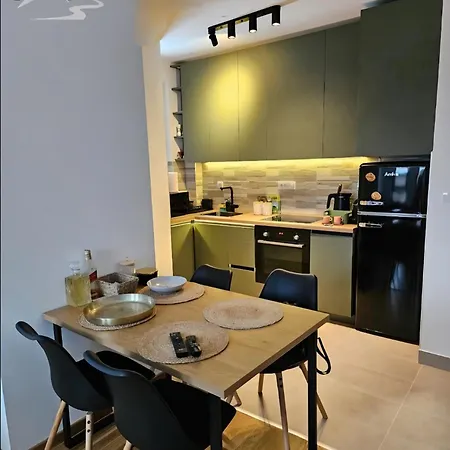 Divcinova - Gorski 아파트 *